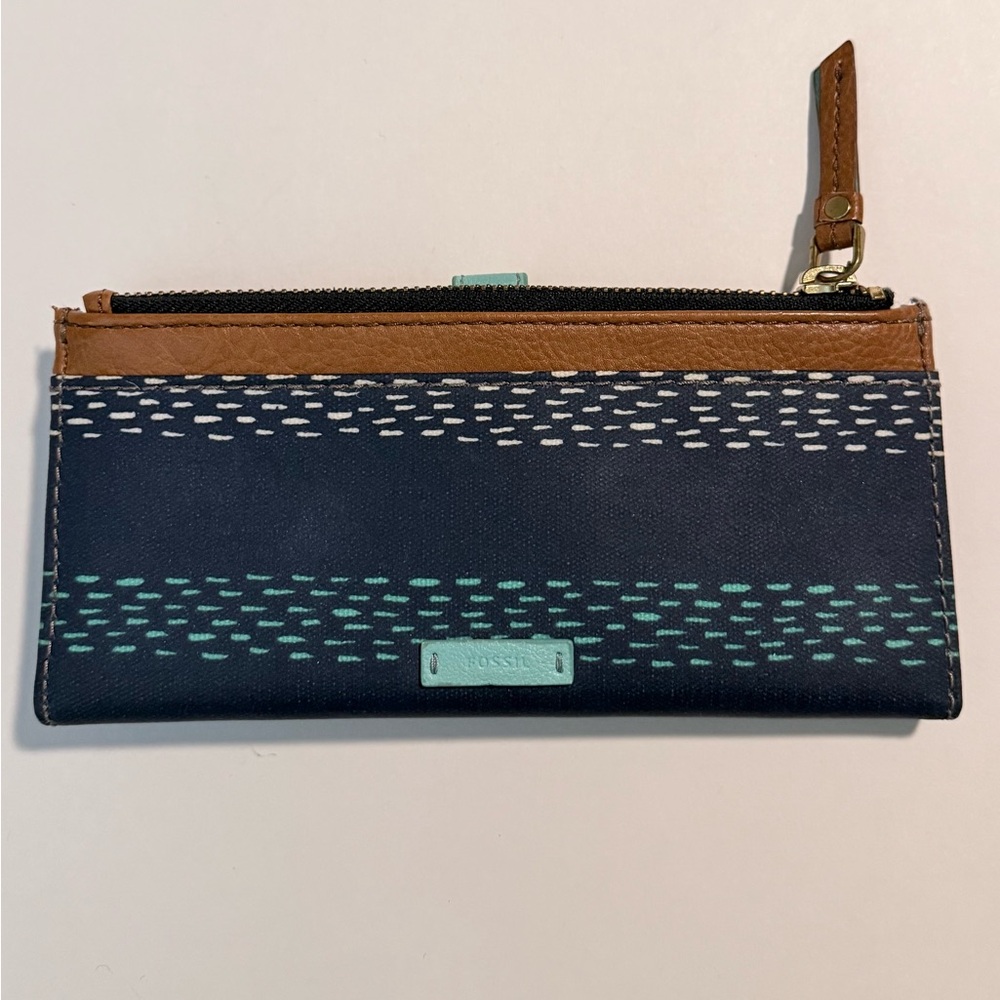 FOSSIL || Emma Zip Wallet - Picture 4 of 16